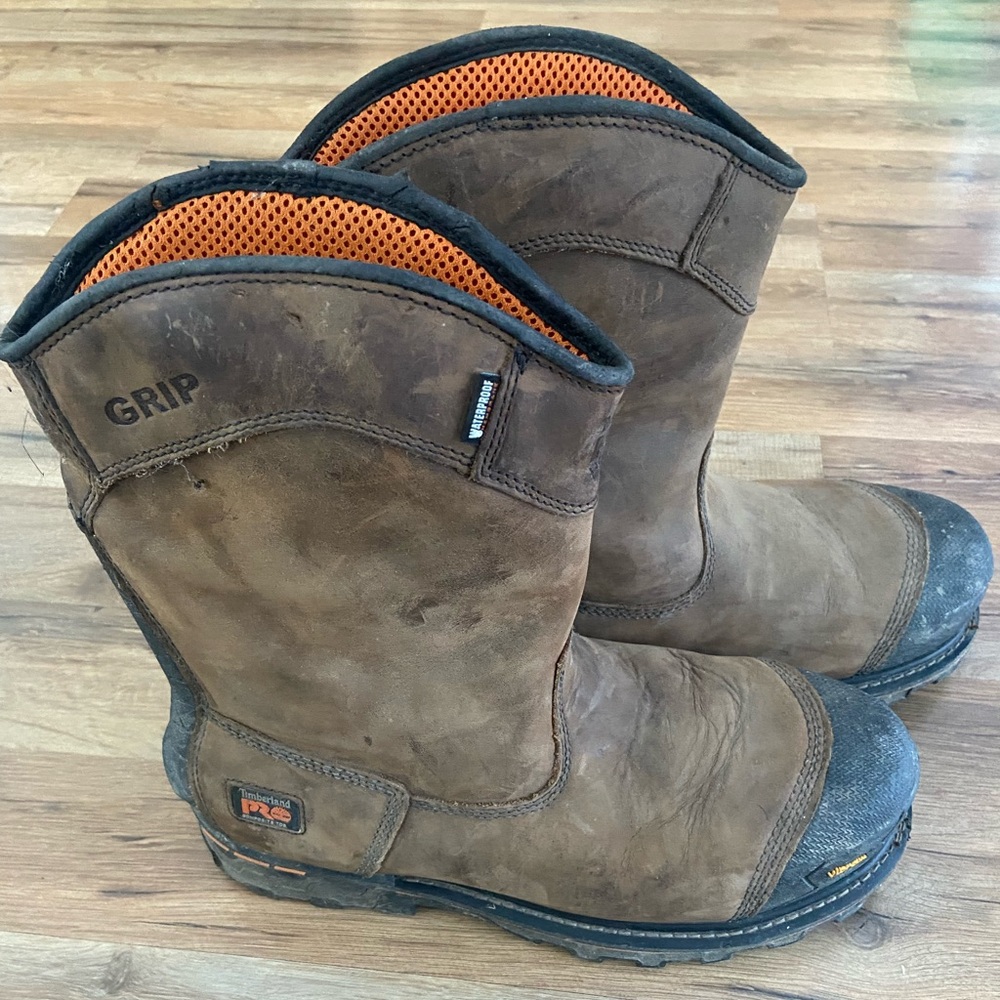 Men's Timberland Boondock Waterproof Pull-On Comp-Toe Work Boots